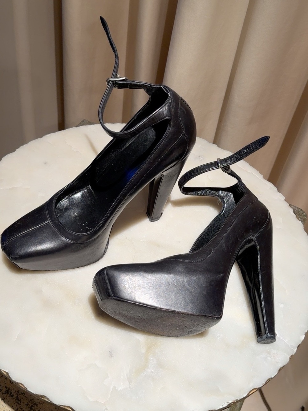 BALENCIAGA PARIS Black Leather sculptural T- Strap Platform Heels